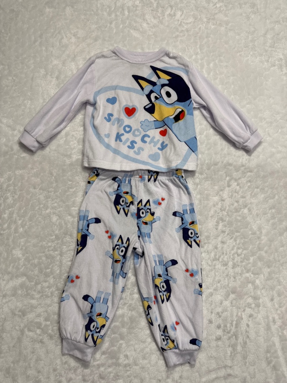 Bluey Pajama set white Blue Long Sleeve Top and bottom fleece Pjs Size 2T